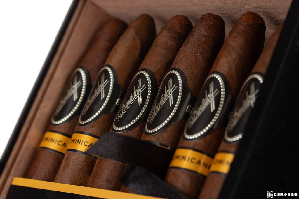 Davidoff Puro Dominicano Perfecto cigars in box