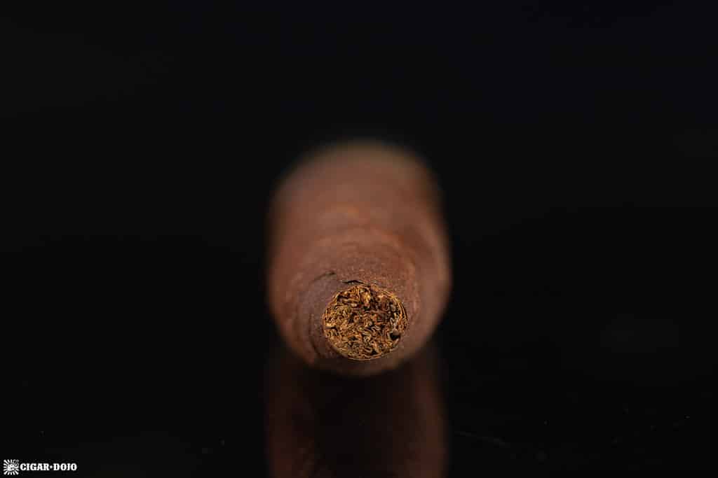 Davidoff Puro Dominicano Perfecto cigar foot