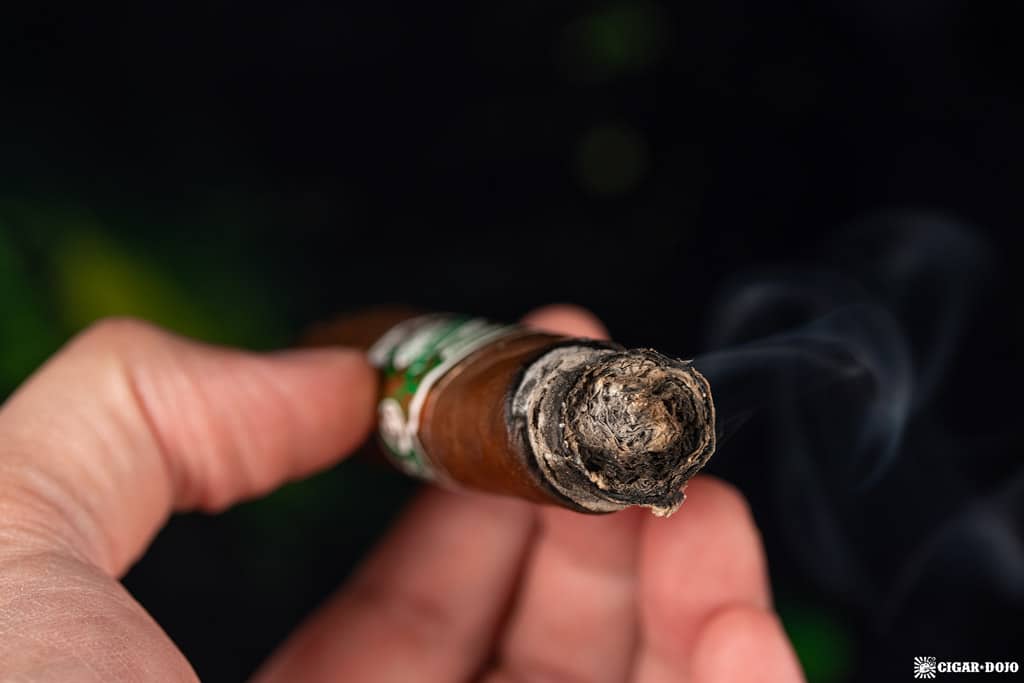 Espinosa Laranja Reserva Hybrid Toro cigar ash