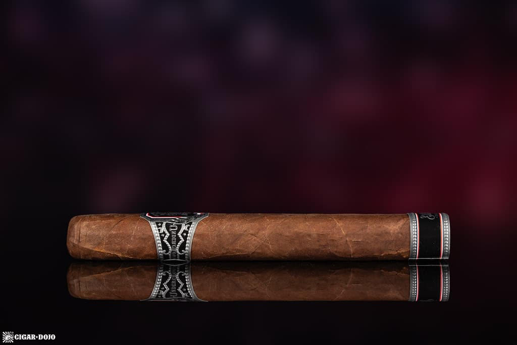Drew Estate Undercrown El Tigre Dominicano Toro cigar side view